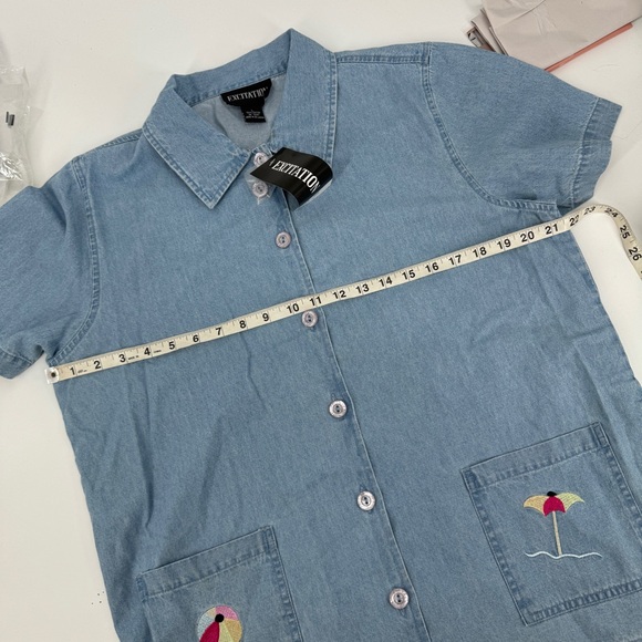 Vintage NEW beachy embroidered denim/chambray button down shirt - Picture 6 of 8
